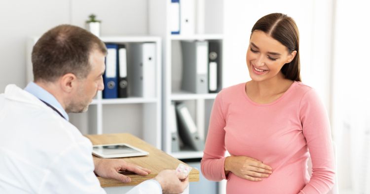 When Should You Visit Obstetrics Specialists for Pregnancy?